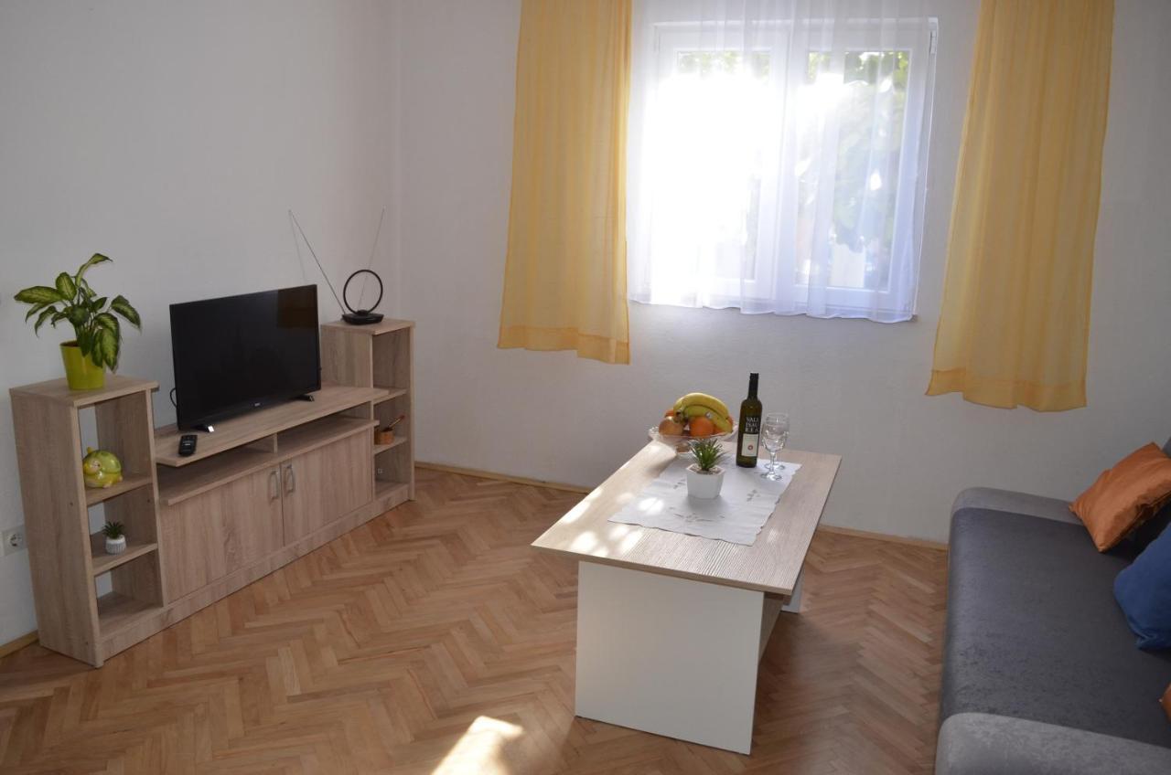 Apartment Ana Kastel Sucurac ภายนอก รูปภาพ